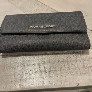 Michael Kors Trifold Wallet